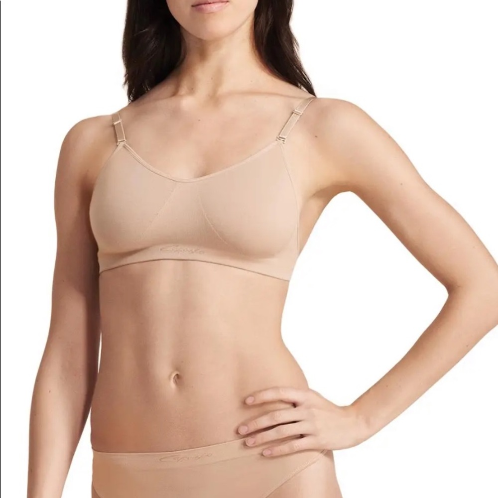 Capezio seamless clear back bra with convertible straps XS